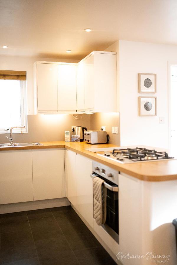 The Lookout, Modern Home From Home, Sleeps 5, With Private Parking & Outside Terrace St Ives Dış mekan fotoğraf
