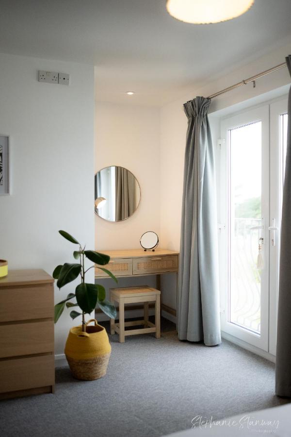 The Lookout, Modern Home From Home, Sleeps 5, With Private Parking & Outside Terrace St Ives Dış mekan fotoğraf